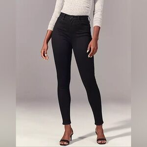 A&F - Curve Love The Super Skinny High Rise Jeans